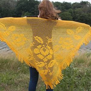 Yellow Crochet shawl triangle shawl Lace wedding wrap crochet bridal shawl summer shawl sunny shawl fringe knit shawl evening shawl for wife