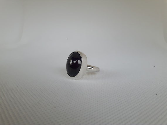 star garnet ring