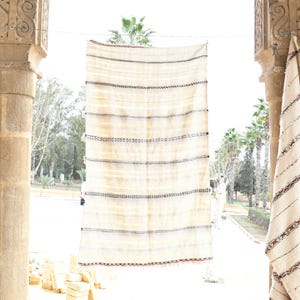 Handmade Moroccan Handira Rug - 172x104 cm, Cotton, Unique Pattern