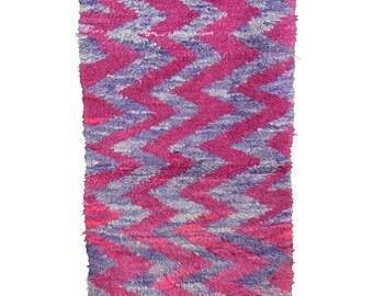 Handmade Moroccan Azilal Pink Wool Rug - 72x144 cm Zigzag Pattern