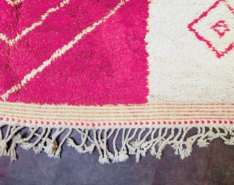 Modern Pink Beni Ourain Rug - Handwoven Wool Rug (Size in cm) (Size in ft)