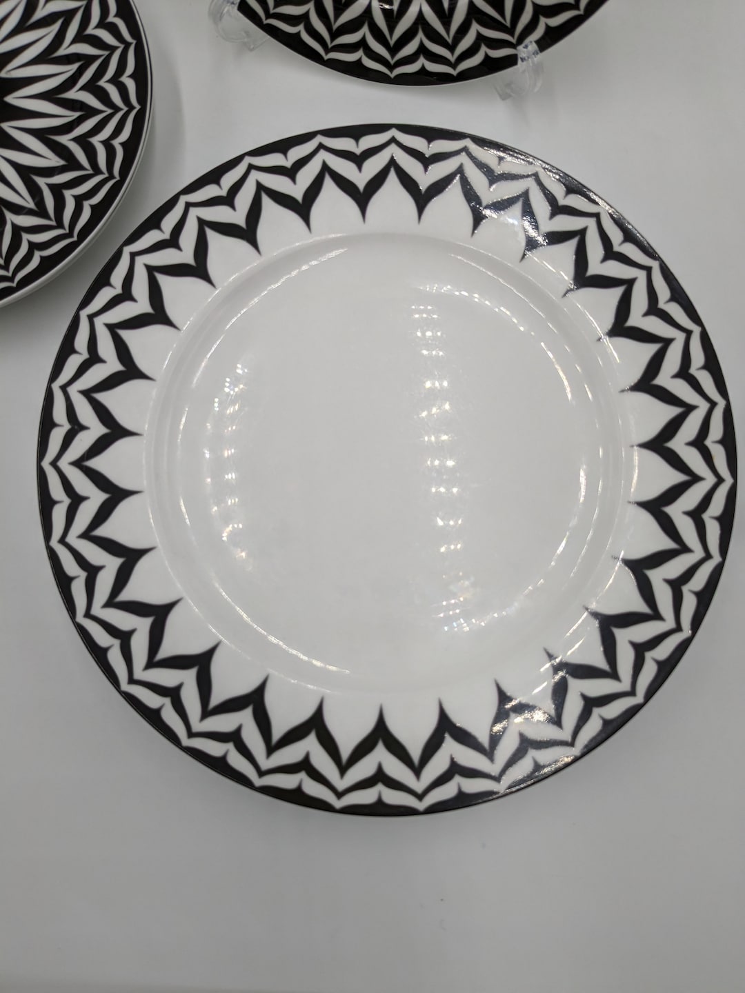 Geometric Black and White Portobello by Inspire Plates Etsy