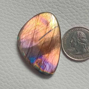 AAA++ Quality Purple Labradorite Cabochon Natural Golden Purple Flashy Gemstone, Big Size 45*31*7mm 84Cts
