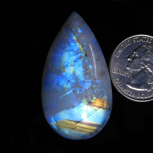 Beautiful Rainbow Moonstone Cabochon, 100% Natural Moonstone Gemstone Crystal, 44*24*8mm 65Cts