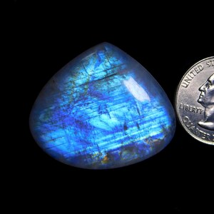 AAA Quality Rainbow Moonstone Cabochon, 100% Natural Moonstone Gemstone Crystal, 32*37*6mm 64Cts