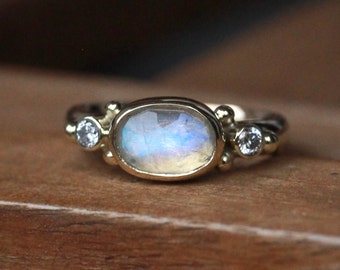 Diamond and moonstone ring - size EU16,5 - US6 - moonstone engagement ring - unique handmade 14k gold