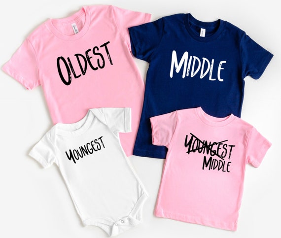 Zwangerschapsaankondiging broer of zus shirts 4e baby aankondiging Oudste middelste jongste Nieuwe baby op komst Ziekenhuis outfit broers en zussen Etsy Nederland