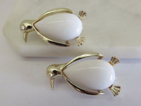 Vintage Pair of GERRY'S Penguin Brooches, Opaque … - image 1
