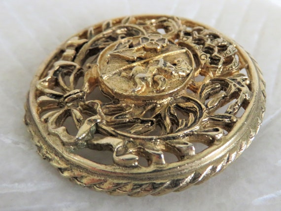 Vintage Coro Gold Crest Brooch Lion Flower Bow Cro