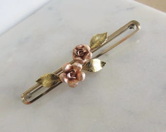 Épingle vintage KREMENTZ roses bicolores, épingle florale superposée en or rose et jaune, signée, qualité, dimension détaillée délicate, victorien (P187)