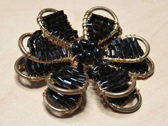 Vintage Flower Black Gold Seed Bead Wire Work Lay… - image 4