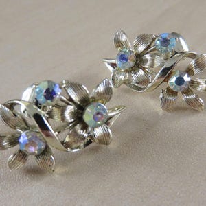 Vintage CORO Crystal Flower CLIP-On Earrings, Light Textured Shiny Gold Tone, Aurora AB Iridescent Clear Rhinestones, Signed Floral (R415)