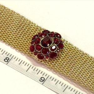 Vintage MONET Rhinestone Gold Tone Mesh Bracelet, Deep Red Faceted Faux Garnet Stones Rosette, Signed Original Box 80s, Toggle Clasp (L311)