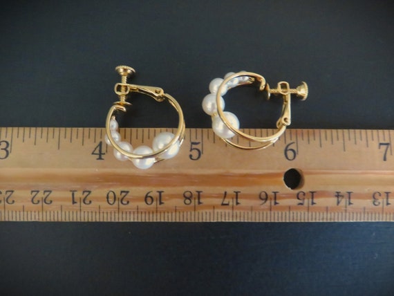 Vintage NAPIER Floating Faux Pearl Hoop CLIP-ON E… - image 8