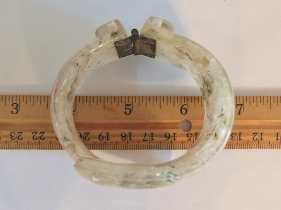 Vintage Lucite Bypass SEAHORSE Confetti Bracelet,… - image 3