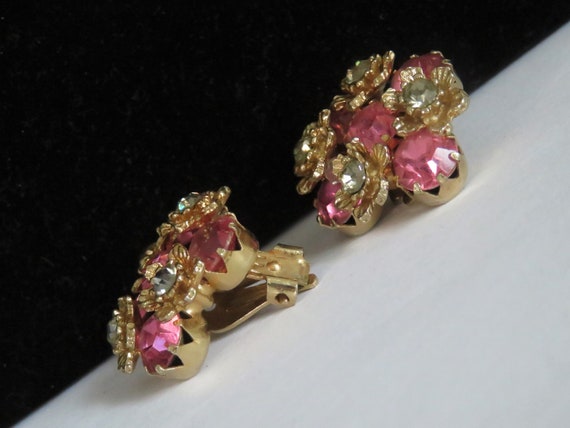 Vintage Garne Signed Pink Rhinestones Cabochons Gold Tone Clip On Earrings