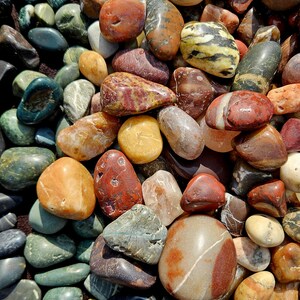 Scottish polished beach pebble tumblestones, 150g