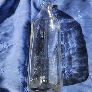 Vintage Pyrex baby&#39;s nursing bottle