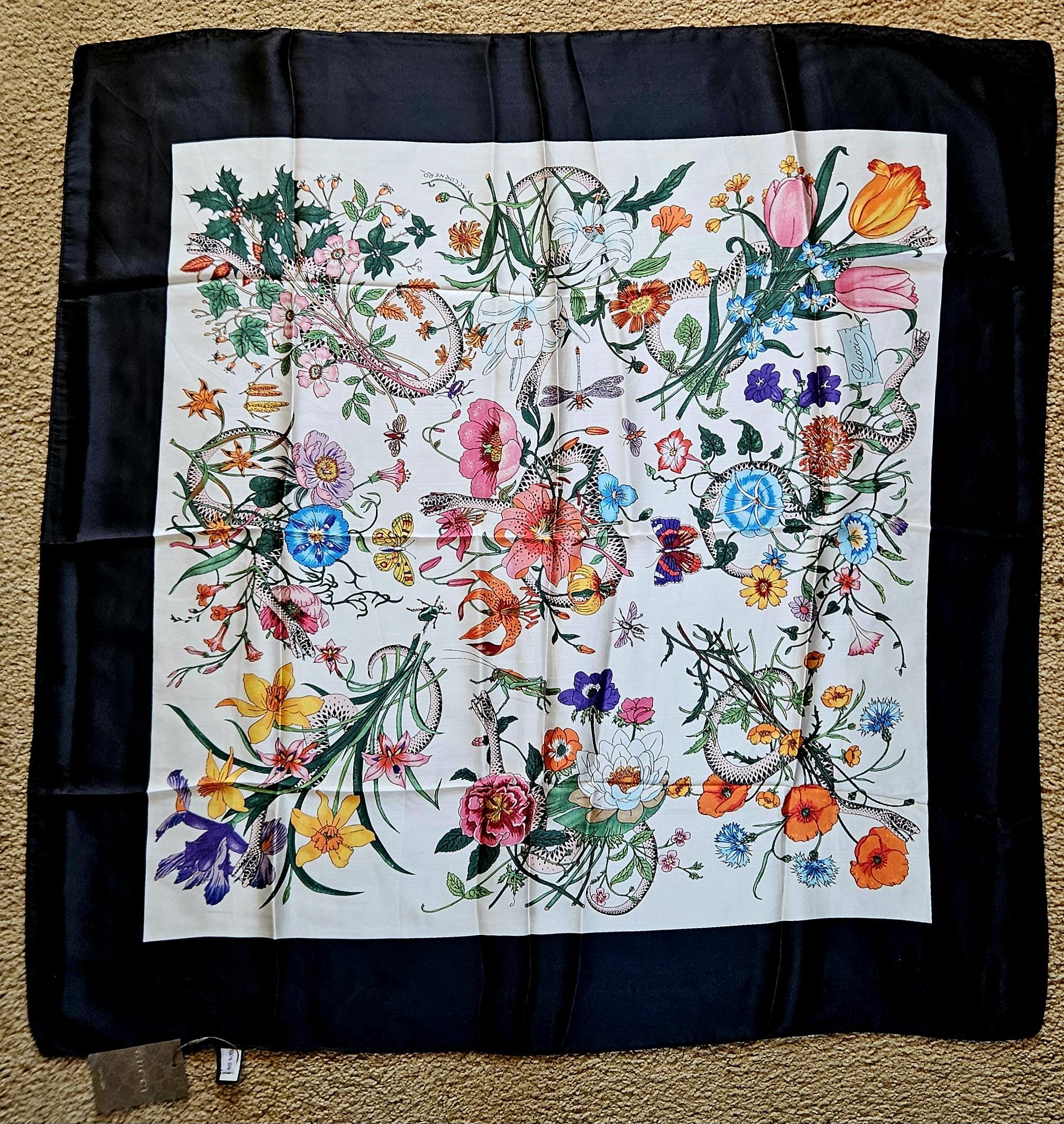GUCCI グッチ レディース フラワー シルク スカーフ 黒 ピンク