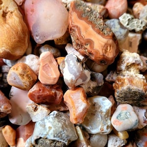 Scottish mixed raw agates