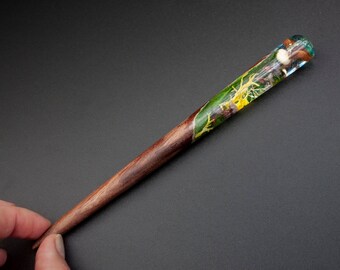 Lost Forest - Hair Stick Adorned with Flowers and Lichen