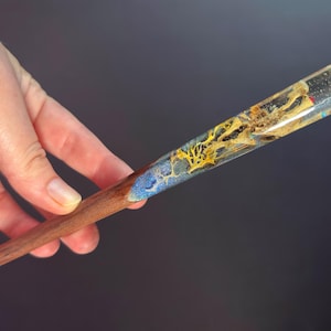 Forest Rituals - Hair Stick Adorned with Flowers and lichen Handmade Epoxy Resin Wood Hair fork Wooden Hairstick Hair Pin Gift for Her
