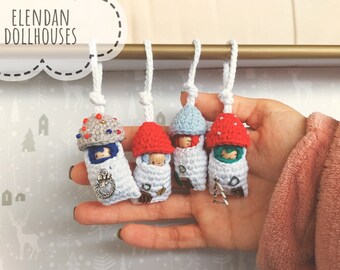 Mini house ornaments with gnomes (Christmas decoration, baubles,Christmas tree ornament,miniature house,travel dollhouse,Elendan dollhouses)