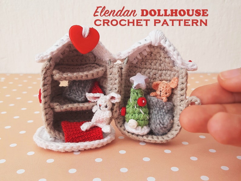 crochet dollhouse