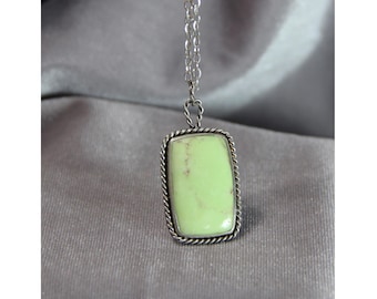 Lemon Chrysoprase Sterling Pendant 02