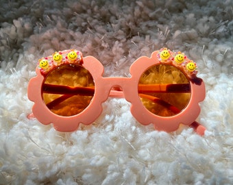 Flower Smiley Face Toddler Sunglasses: Fun Kids Accessories
