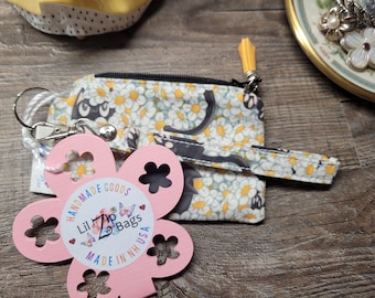 cats wallet gift for cat lovers cats card holder coin purse daisys wristlet included