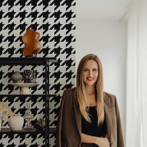 HoundsTooth Wallpaper Hounds Tooth Wall Mural Wallpaper Black Houndstooth Wall Decor Fashion Wallpaper Retro Print Wallpaper Peel and Stick