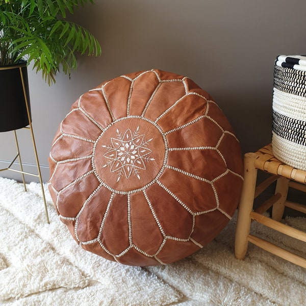 Pouf en cuir de qualité supérieure avec broderies en sabra - Fait main