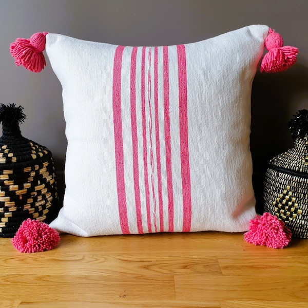 Housse de Coussin en coton blanc et rayures rose, avec pompons - Fait main