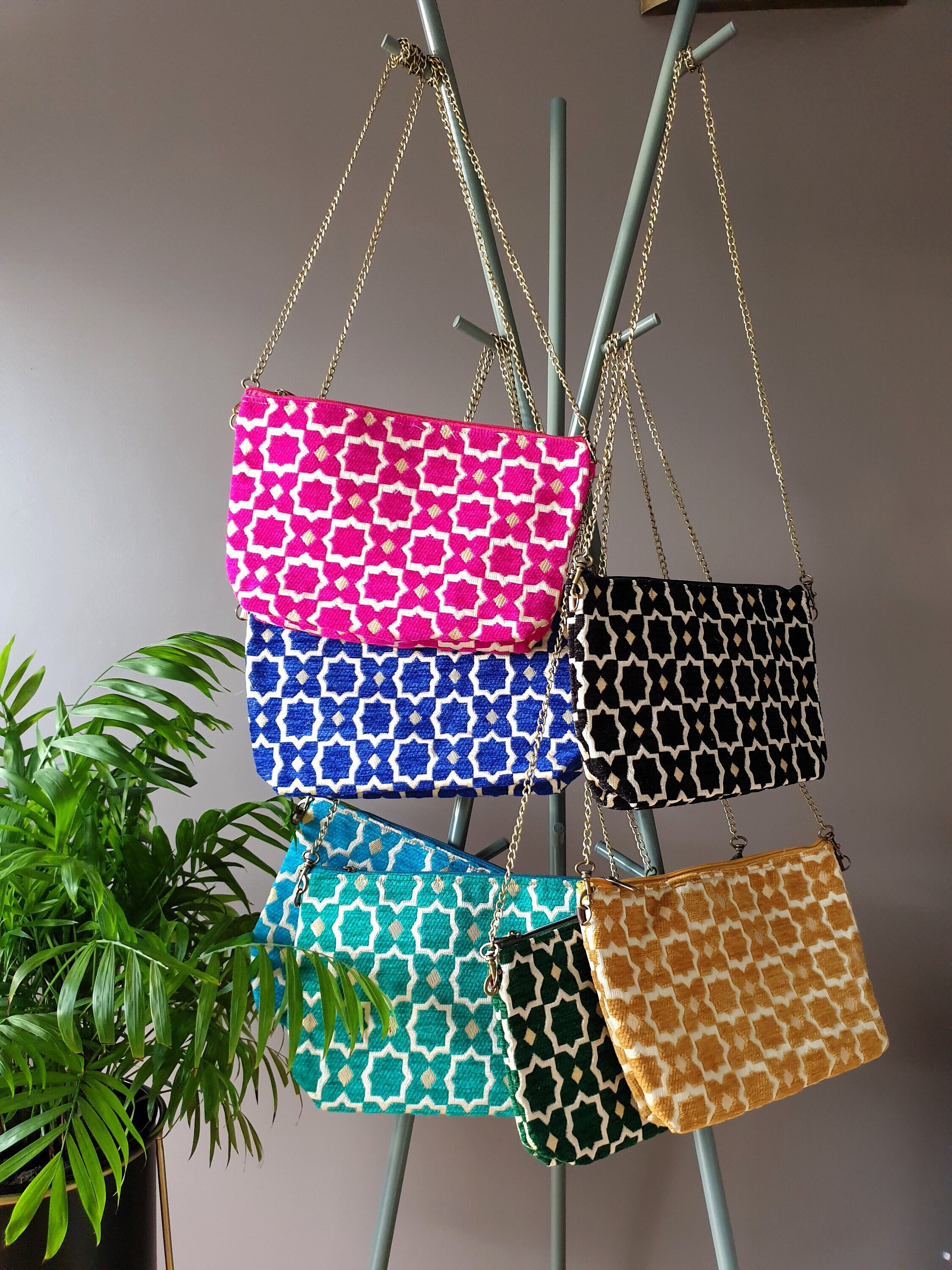 Sac pochette en brocard marocain velours et fils dorés, anse