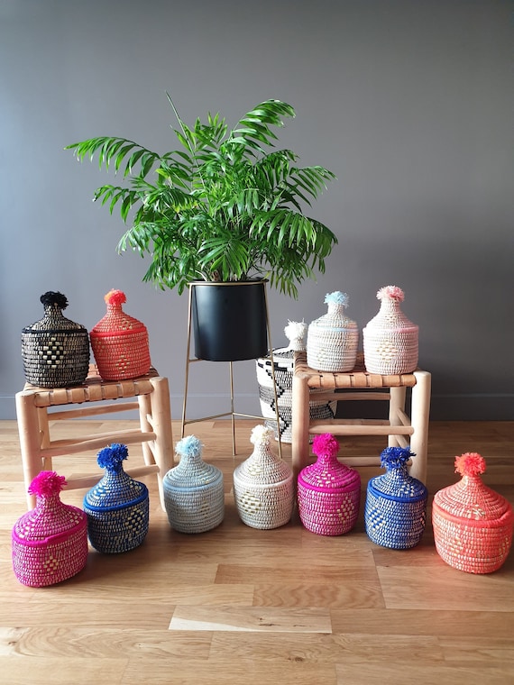 Corbeille Berbère tissée à la main - Plusieurs couleurs disponibles - Osier et Laine
