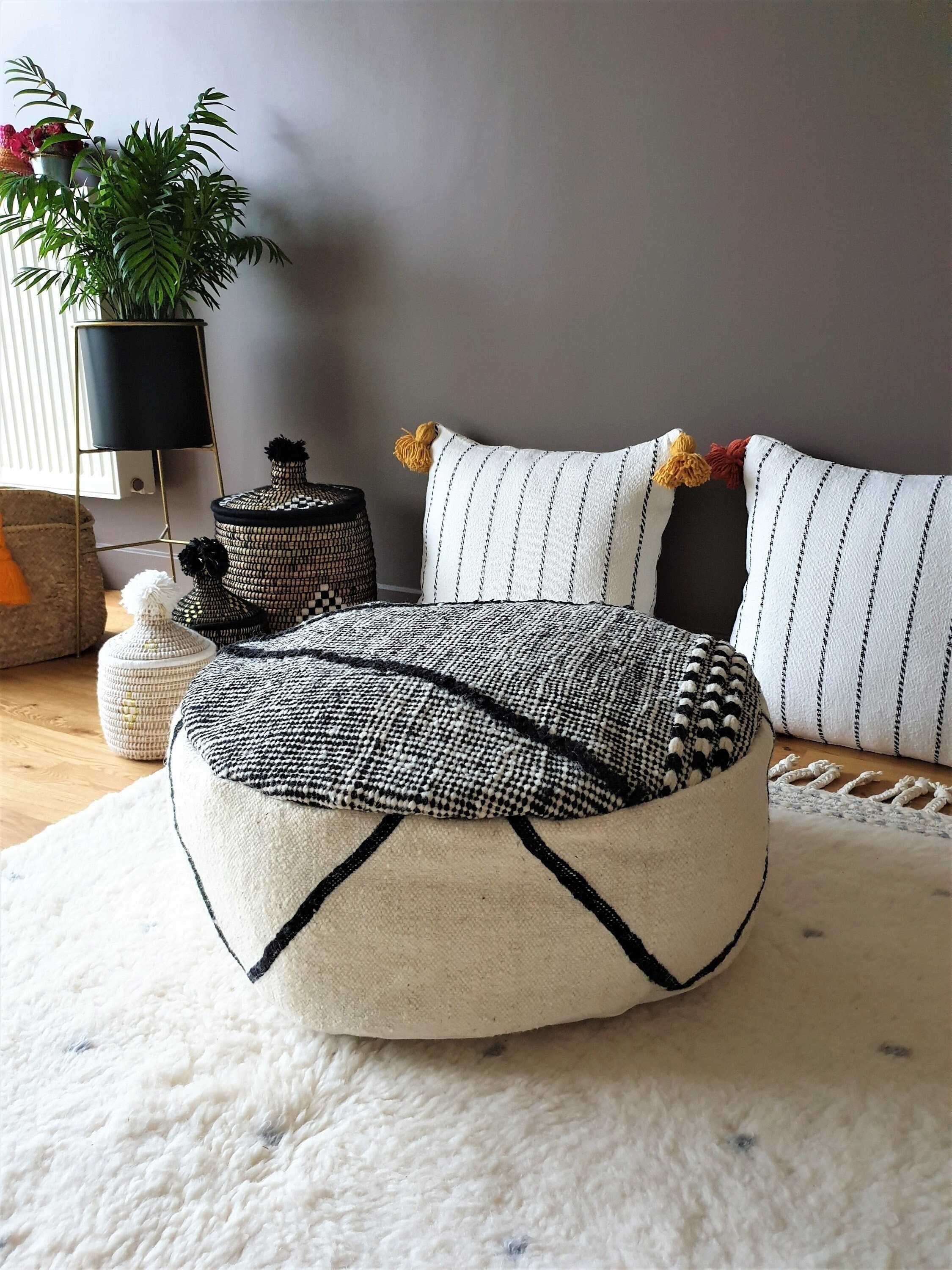 Pouf Berbère Rond en Kilim Zanafi Laine - Fait Main