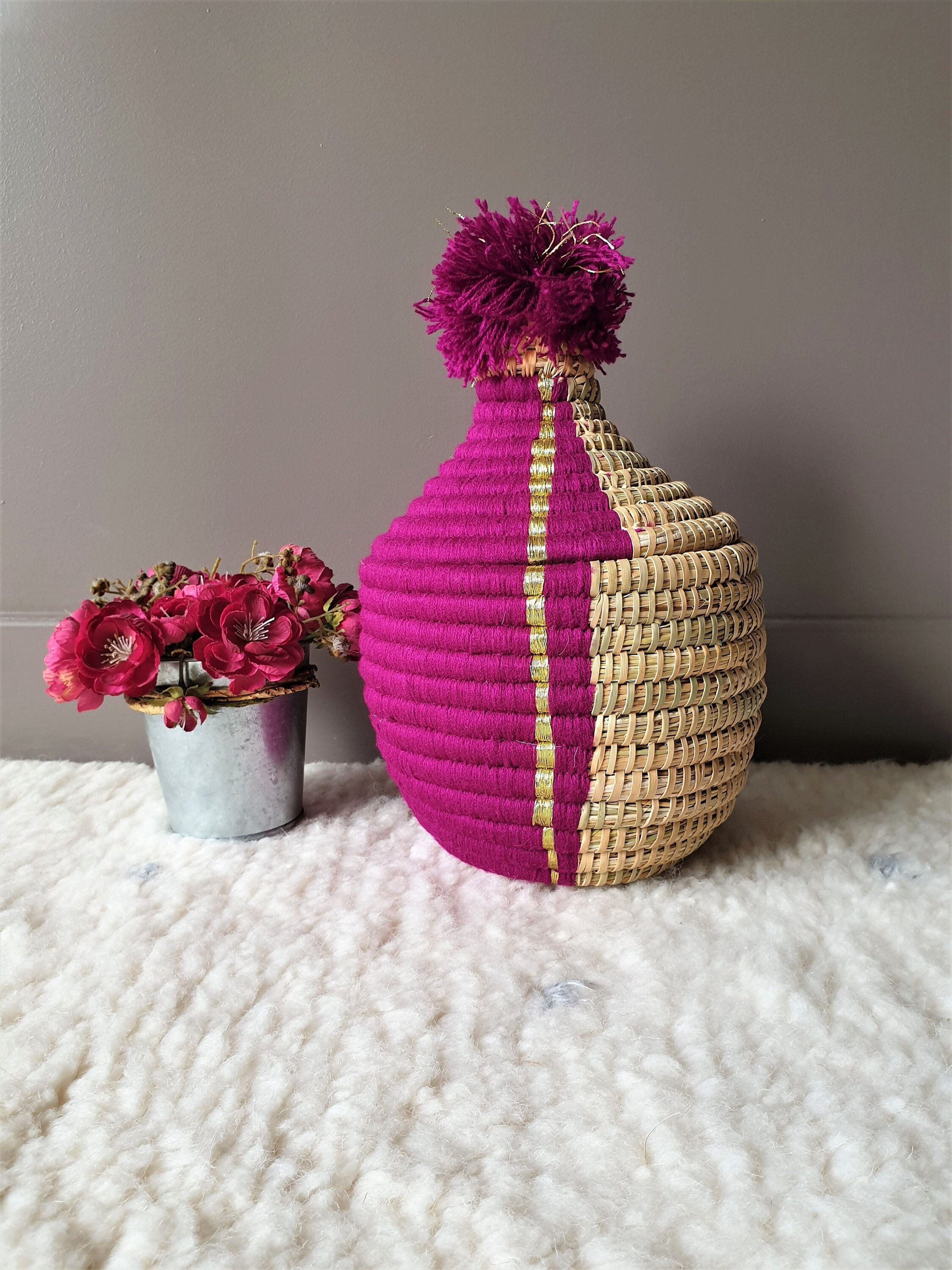 Corbeille Berbère Tissée à La Main - Osier et Laine