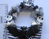 Nightmare Before Christmas inspired mini Wreath - Halloween / Xmas decoration. Goth/ Gothic/ Ornament