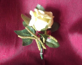 Single Buttonhole, Corsage, Boutonniere. Photos are examples! They can be made in any colour- message me prior to buying to discuss design.