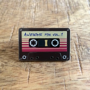 Awesome Mix 1 - Alfinete de lapela de esmalte macio