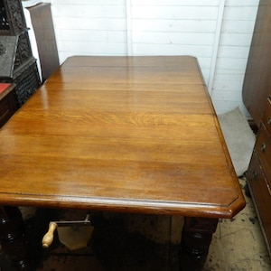 Solid Oak Wind Out Extending Table