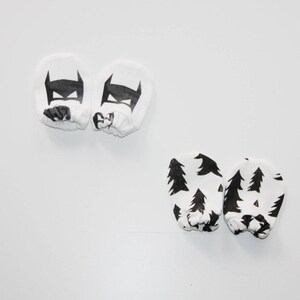 black newborn mittens