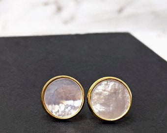 Cool Flat White Flat Round Natural Genuine Mother of Pearl Shell Stud Earrings College Student Gift for Sensitive Ears