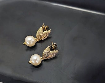 Cool Coquette Dainty Unique Gold Leaf Elegant and Pretty Pearl Minimalist Stud Drop Dangle Earrings / Jewelry for Women