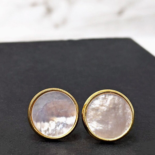 Cool Flat White Flat Round Natural Genuine Mother of Pearl Shell Stud Earrings College Student Gift for Sensitive Ears