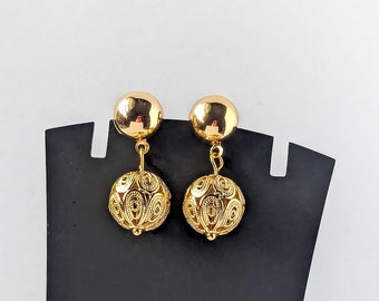 Cool Classy Gold Double Bubble Filigree Ball 60s Style Drop Dangle Earrings