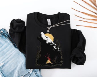 Sudadera con colores cómodos de Native Wolf / Diseño de fogata en la naturaleza