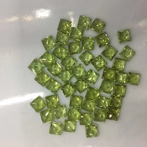 10pc Natural Green Peridot Cabochons,Rose Cut Peridot Cabs,Square Ring Cabochons,Size5x5mm