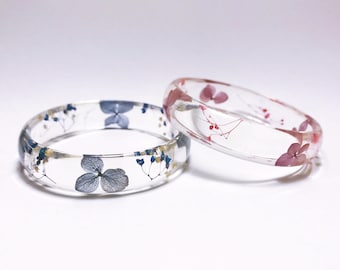 Pressed flower bangle, real flower bangle, resin bangle, Botanical Jewellery, real flower bracelet, pressed flowers bracelets, blue bangle